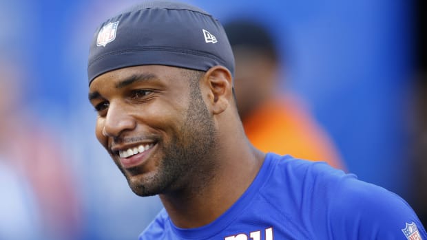 Aug 16, 2019; East Rutherford, NJ, USA; New York Giants wide receiver Golden Tate (15) during warm up before NFL game against the Chicago Bears at MetLife Stadium.